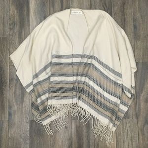 Abercrombie Poncho with Pockets